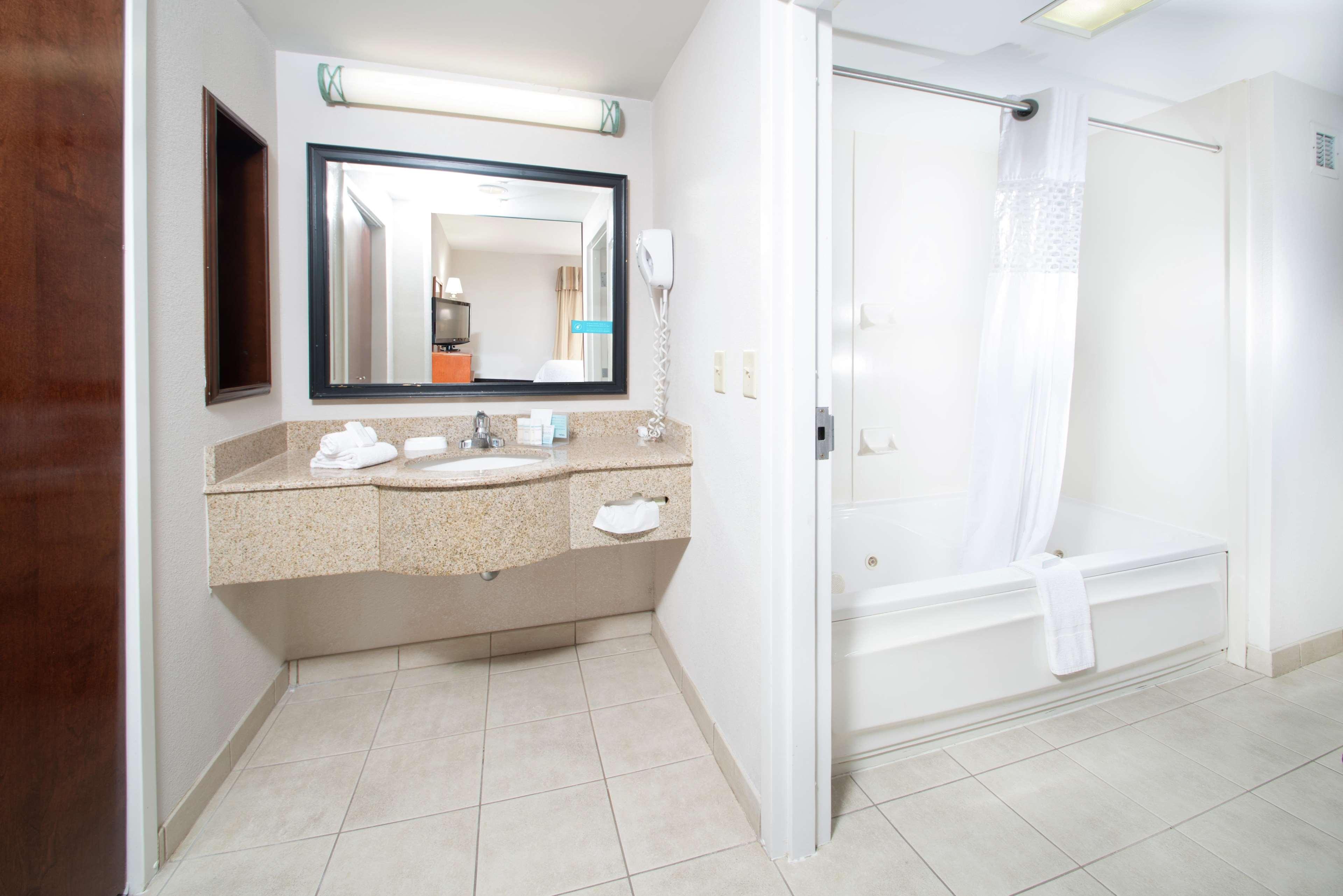 Hampton Inn Linden Zewnętrze zdjęcie