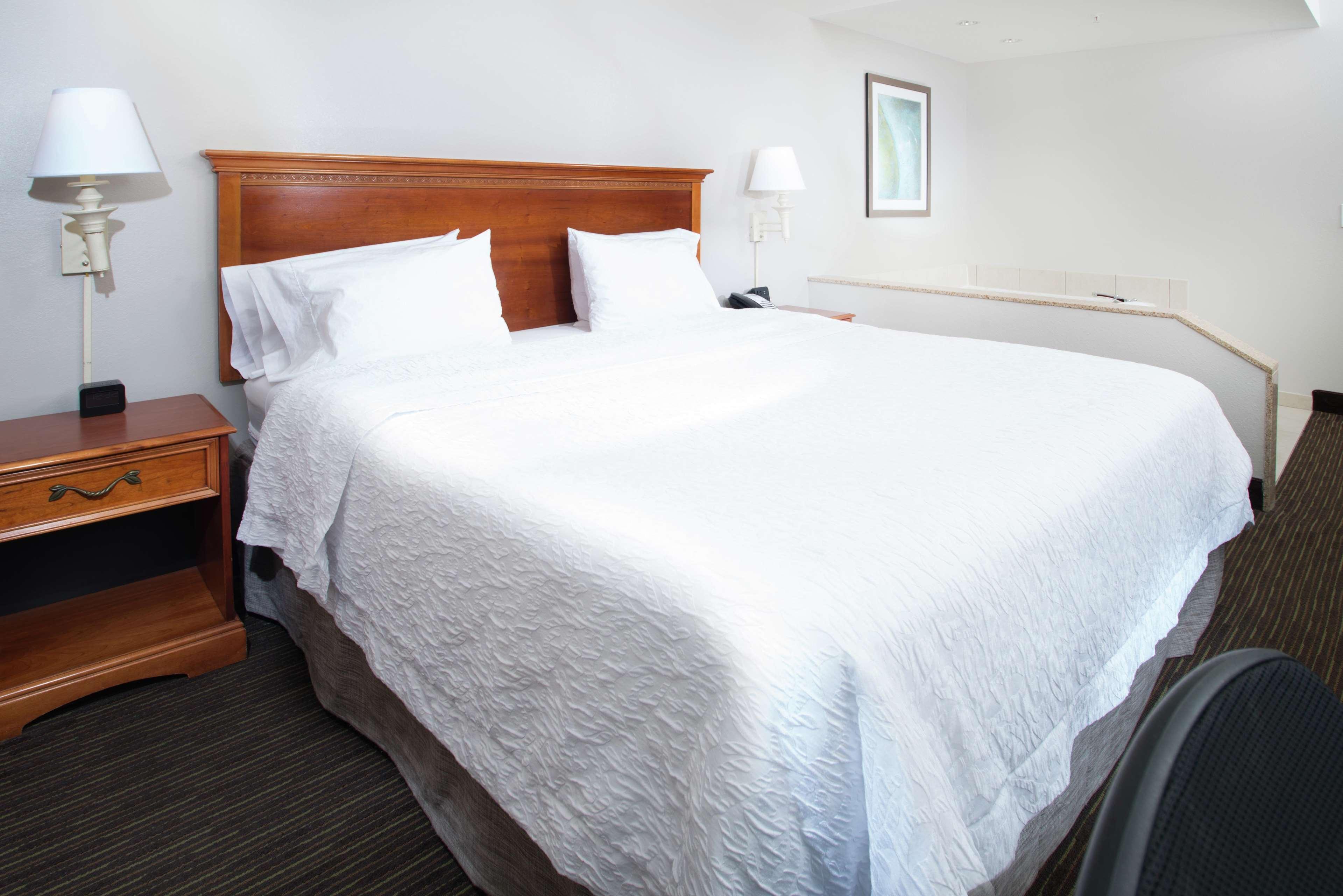 Hampton Inn Linden Zewnętrze zdjęcie