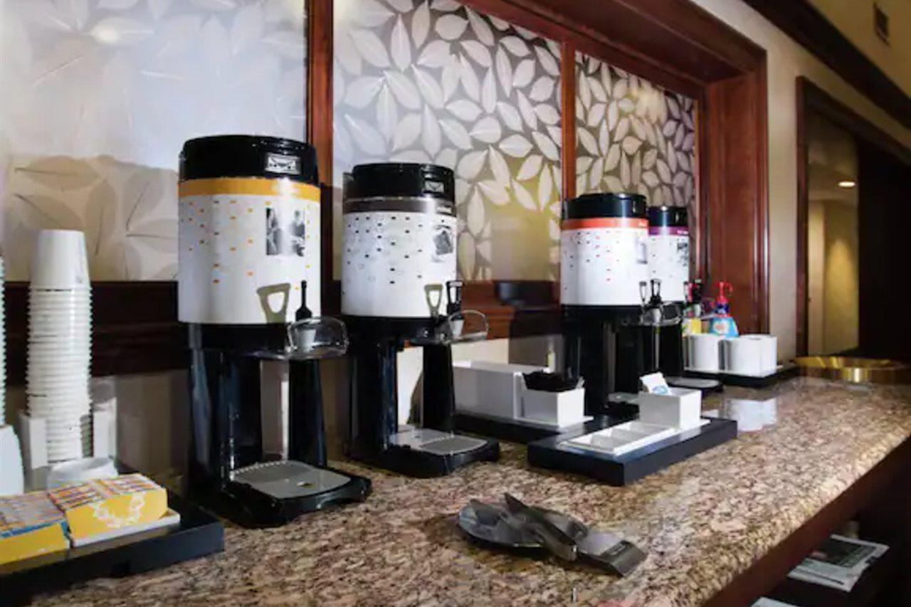 Hampton Inn Linden Zewnętrze zdjęcie